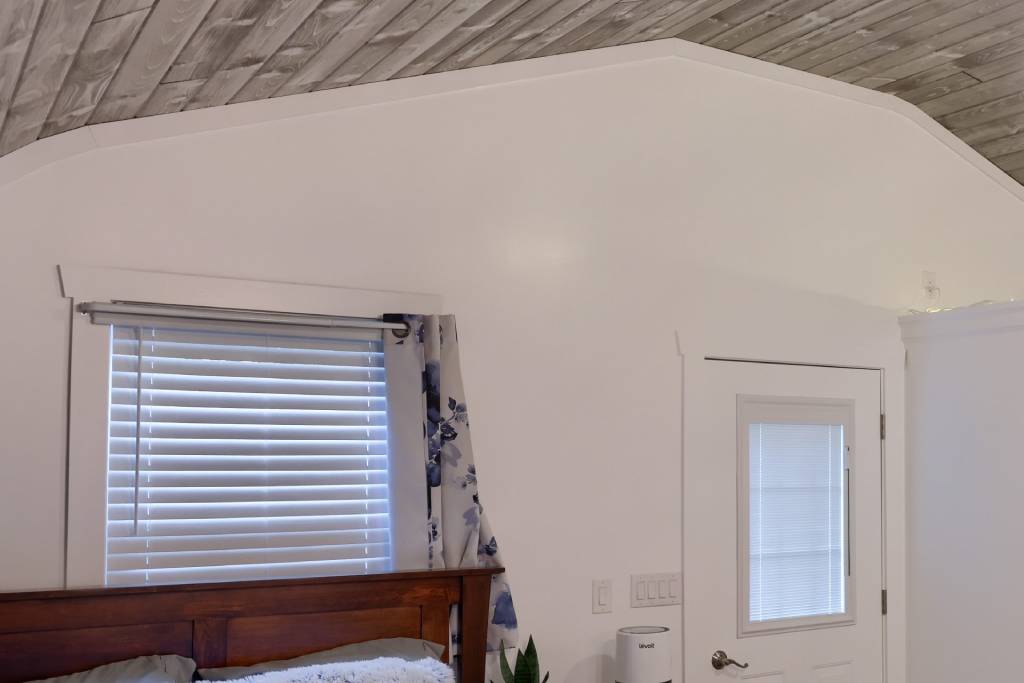 modern wood ceiling ideas in bedroom